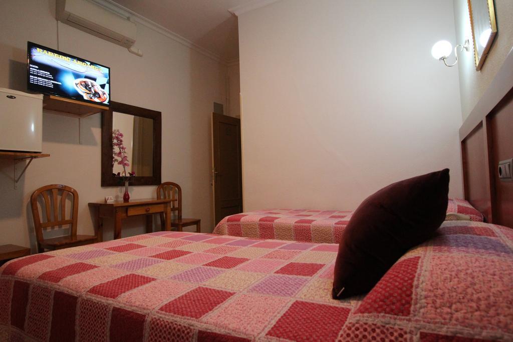 Hostal Greco Gran Via Мадрид Экстерьер фото