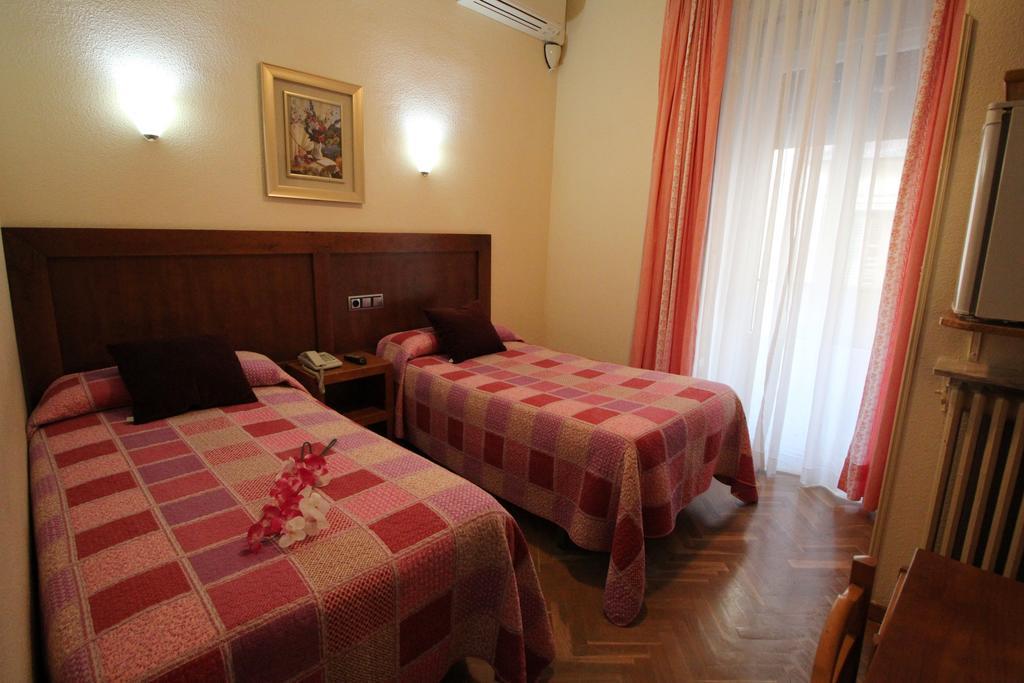 Hostal Greco Gran Via Мадрид Экстерьер фото