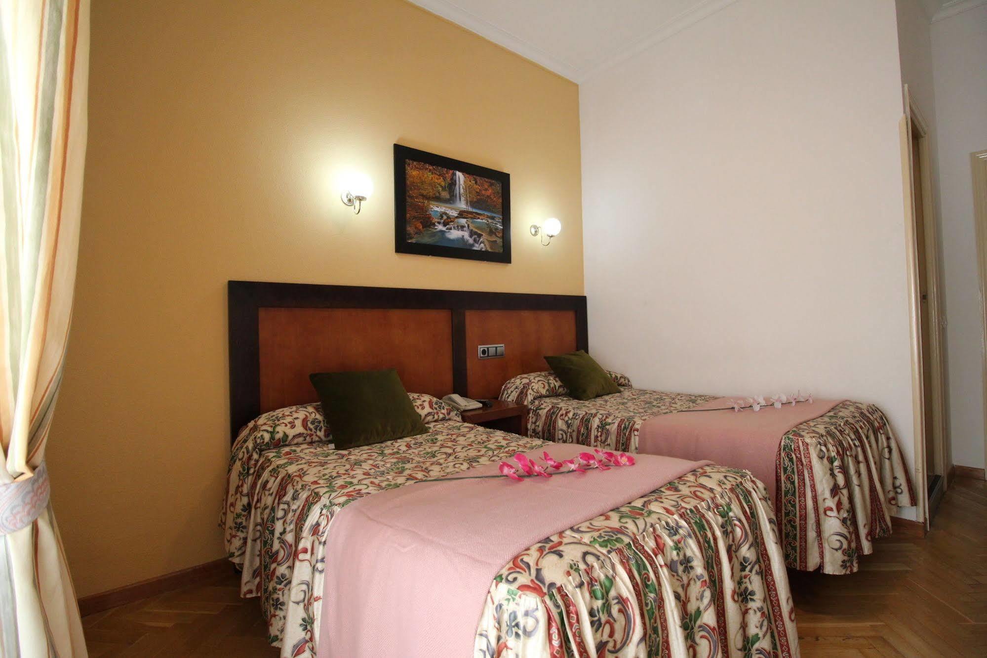 Hostal Greco Gran Via Мадрид Экстерьер фото