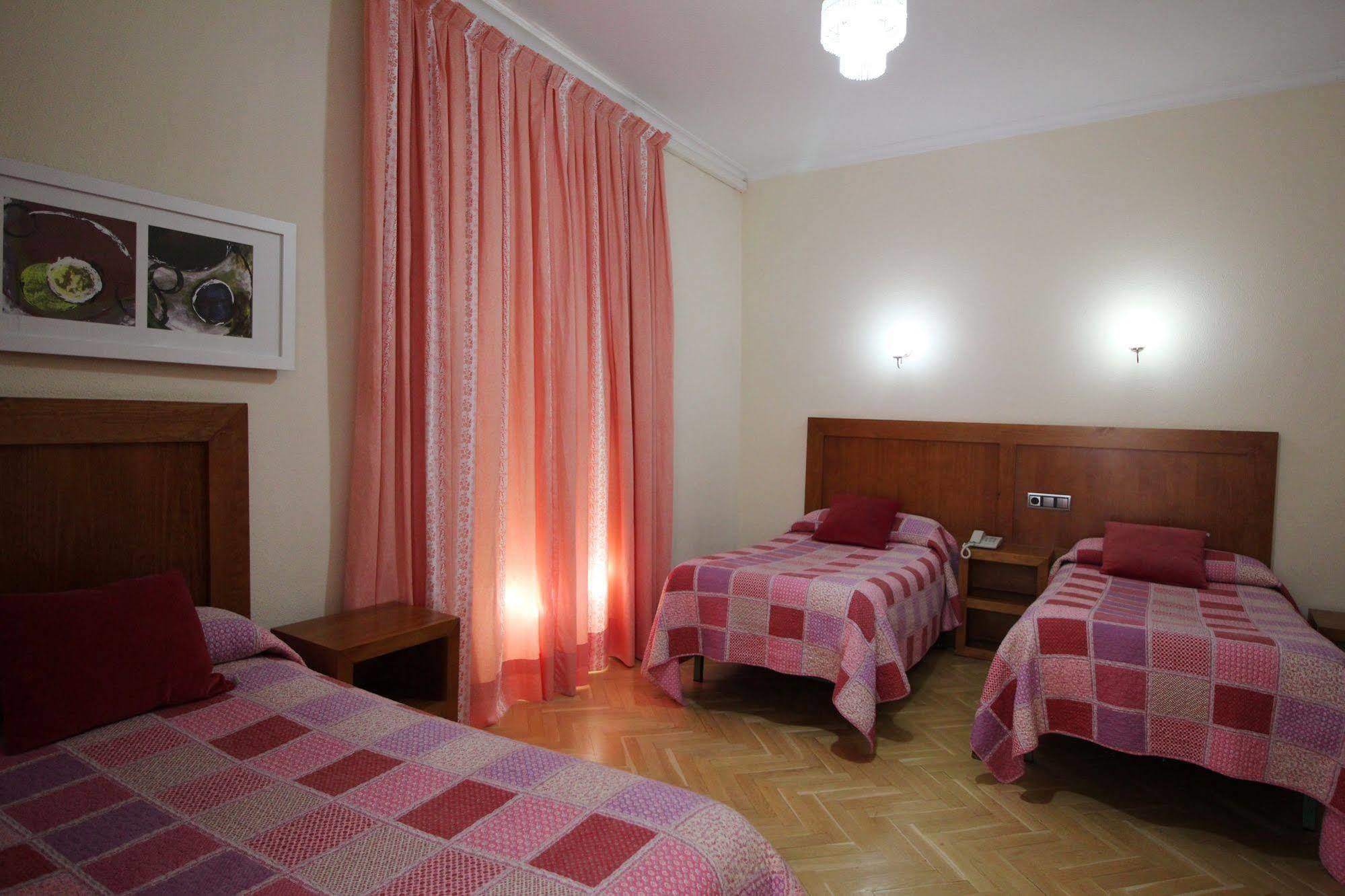 Hostal Greco Gran Via Мадрид Экстерьер фото