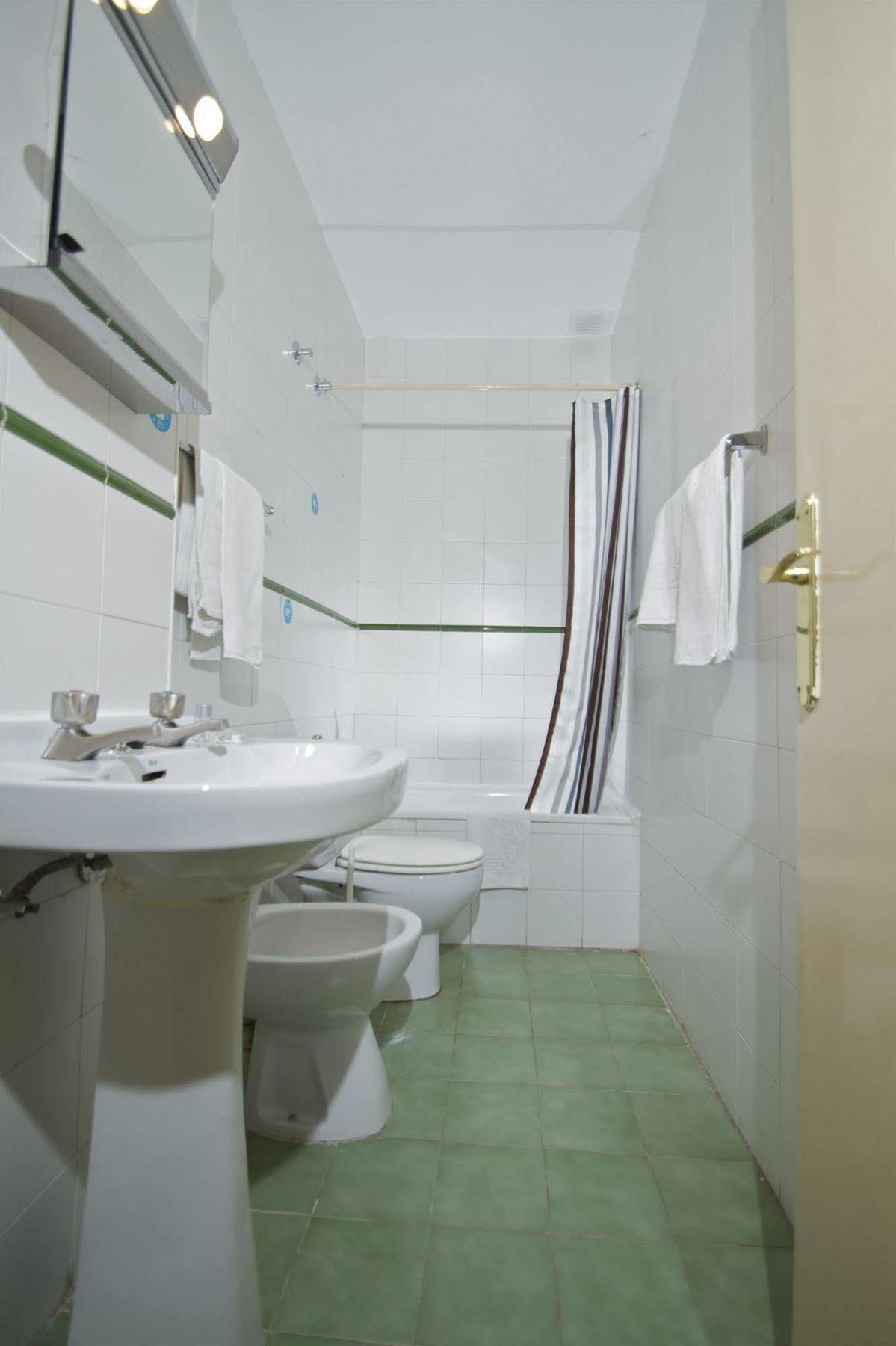 Hostal Greco Gran Via Мадрид Экстерьер фото